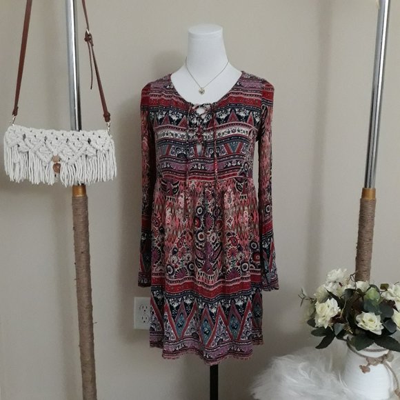 WOMEN'S PRINTED DRESS / SIZE SMALL / PATRON OF PEACE BRAND - Picture 1 of 5